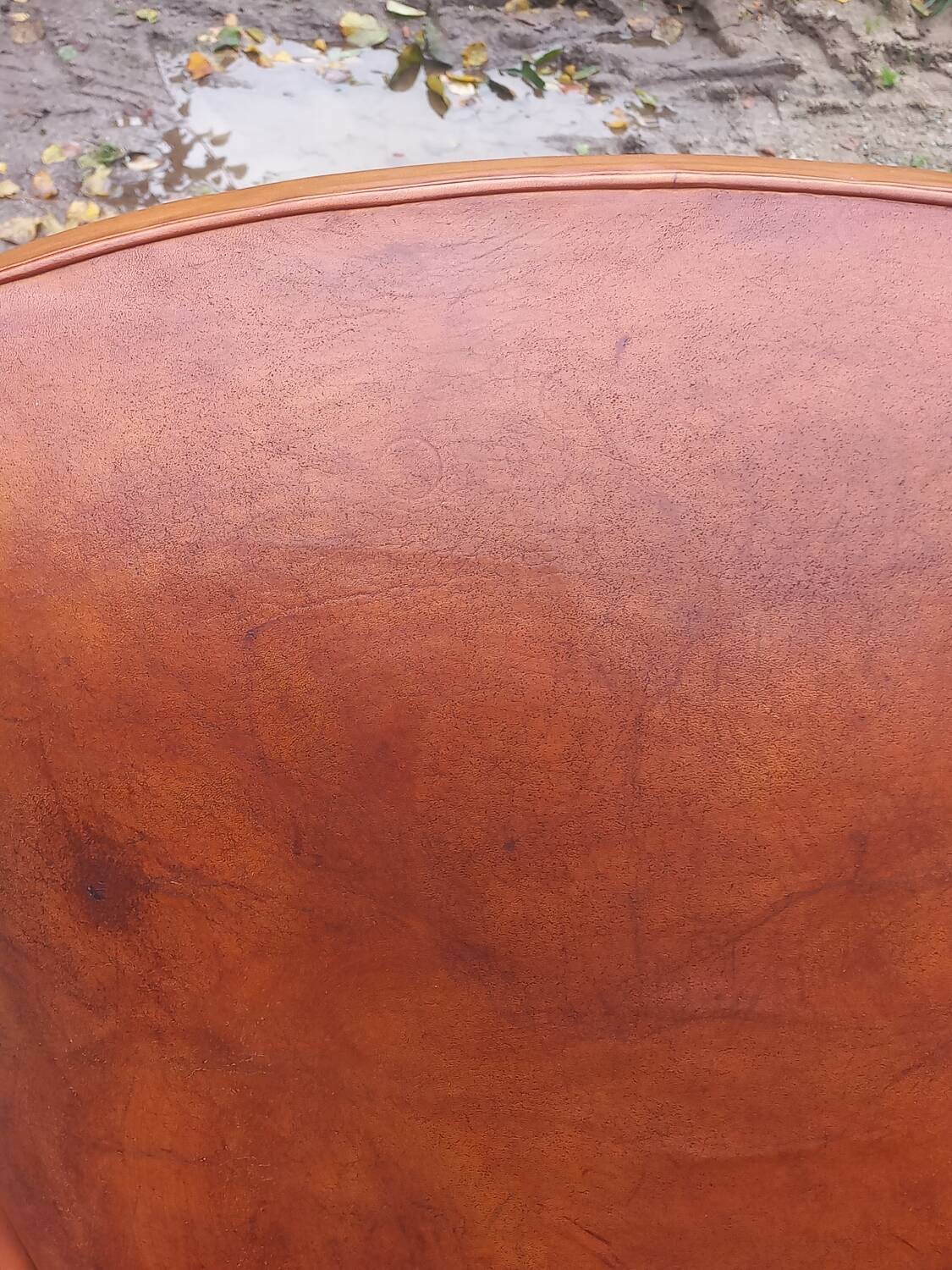 Art deco leather club chair from the 1930s
