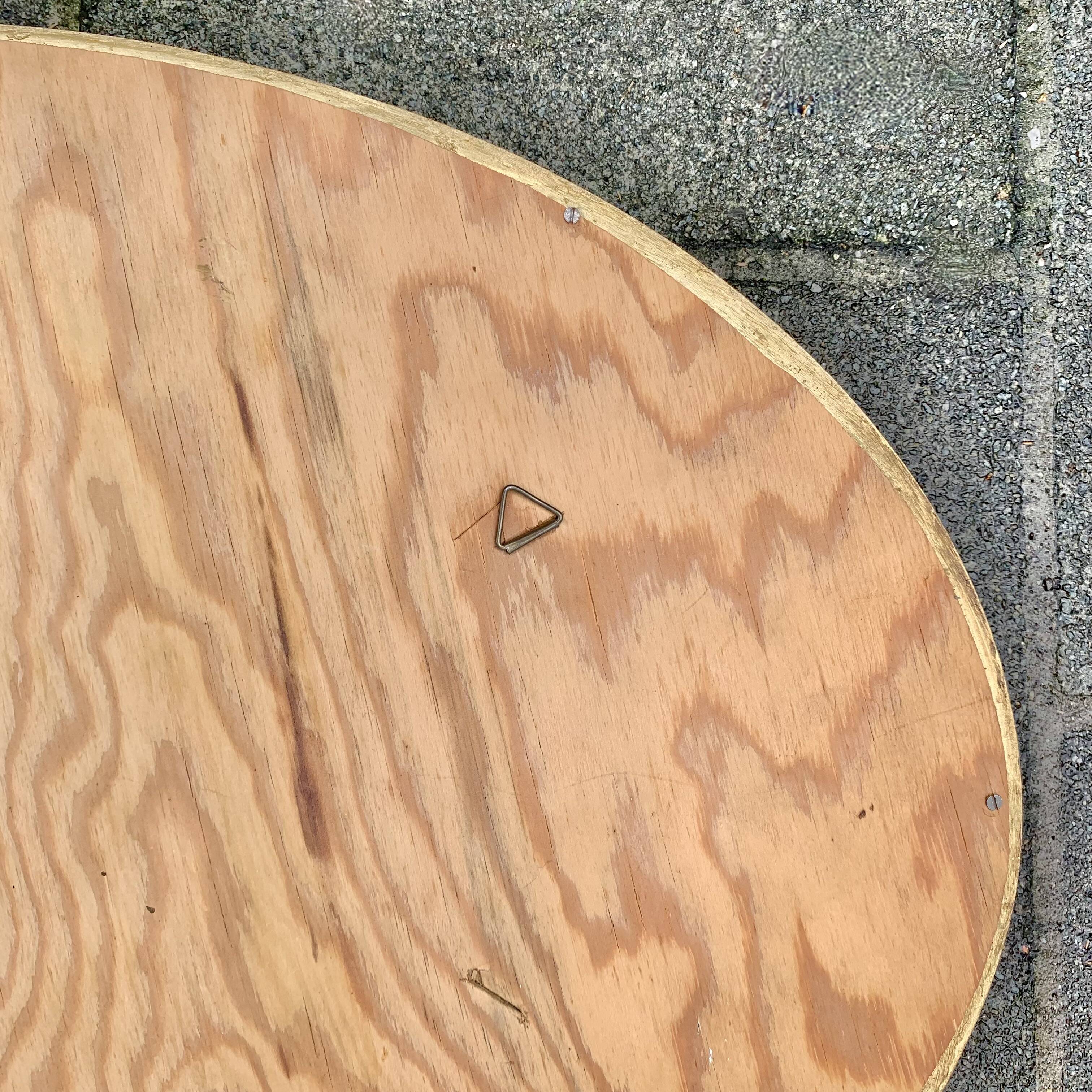 Ancien miroir mural ovale en résine dorée - 63 cm