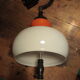 Suspension monte et baisse opaline 70's