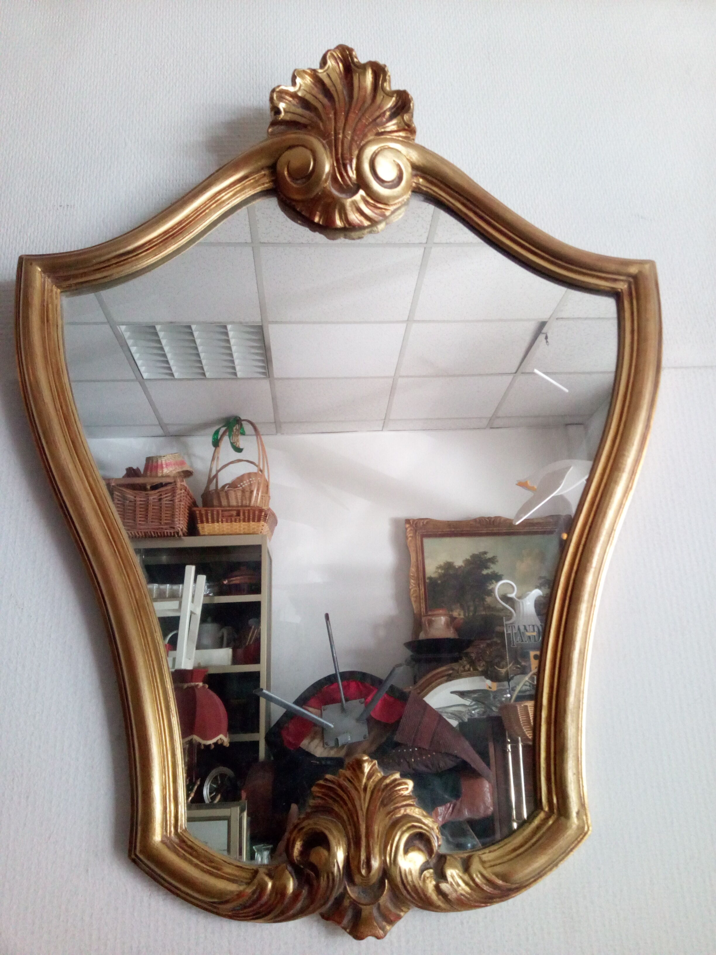 Mirror medallions