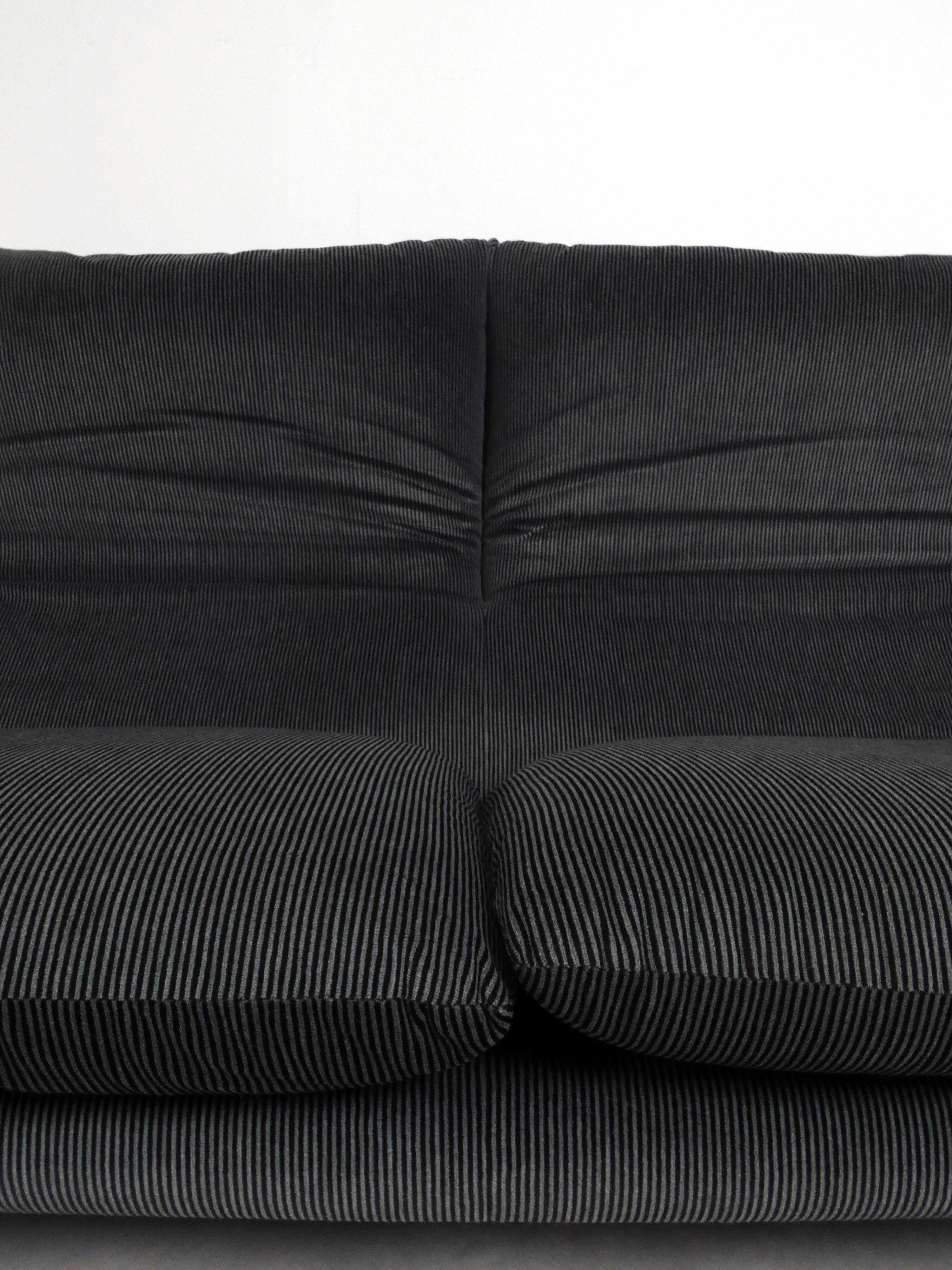 Cassina Maralunga 2.5-seater bicolour black/grey sofa