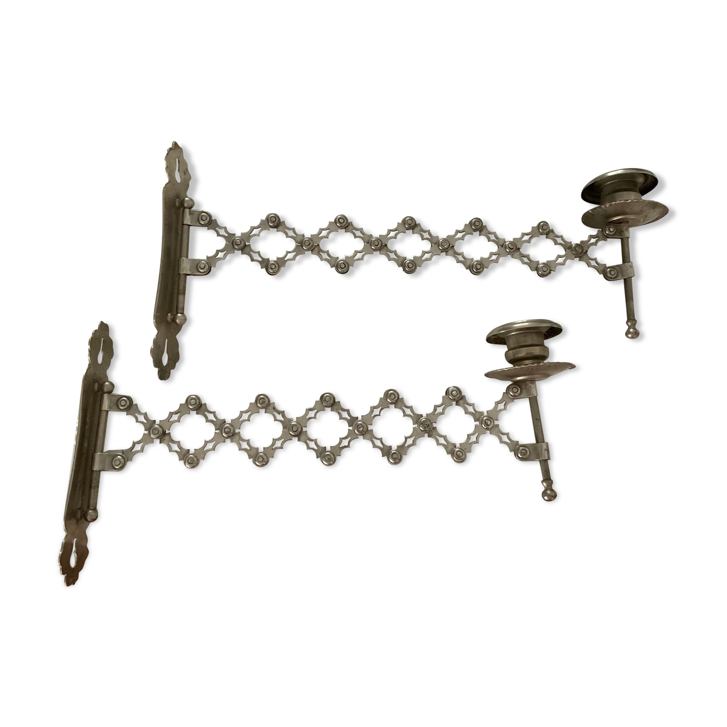 Accordion candle holders metal