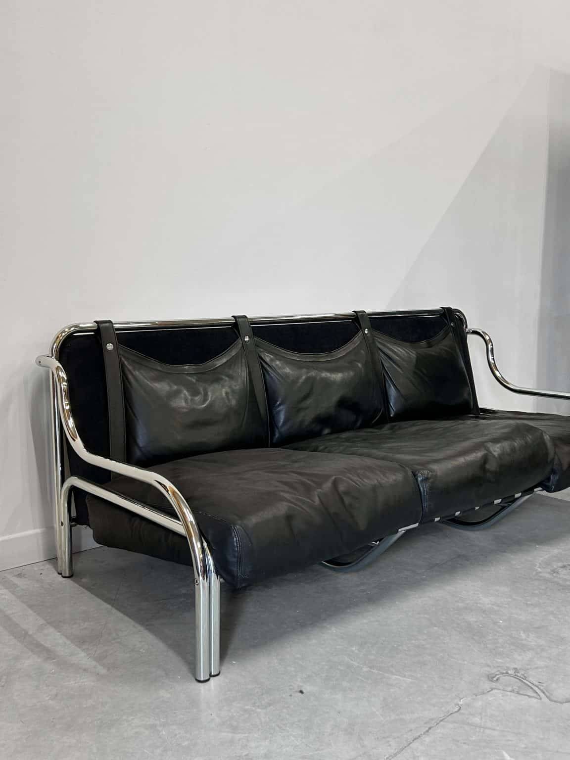 Stringa 3-seater vintage sofa