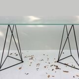 High table. 90s design.