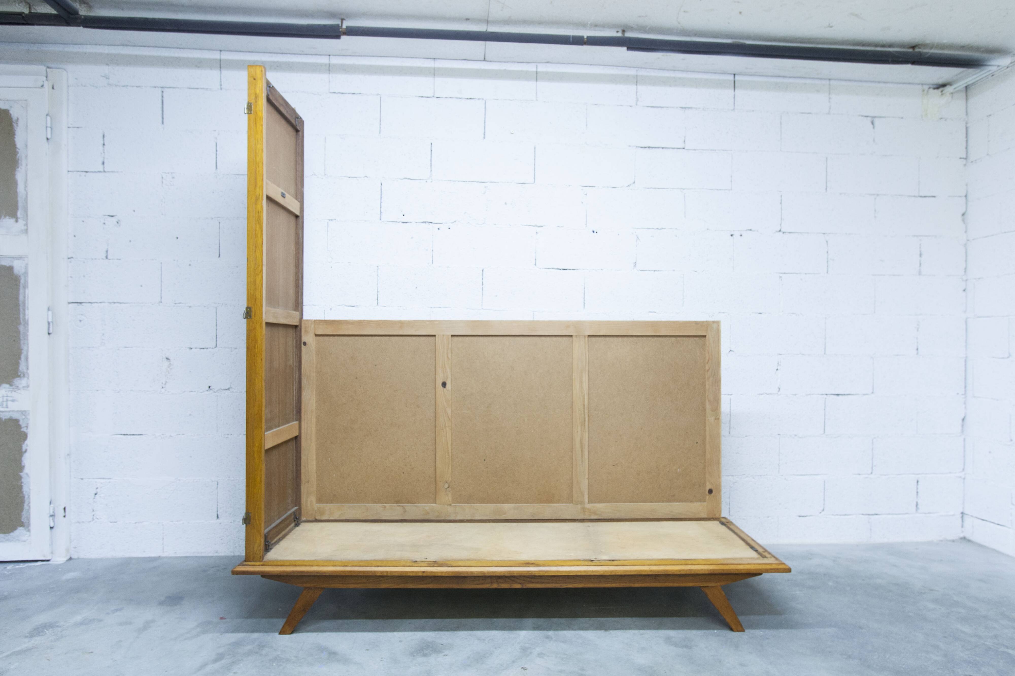 French wardrobe with tapered legs, 3 doors, 120cm hanging rail, new.