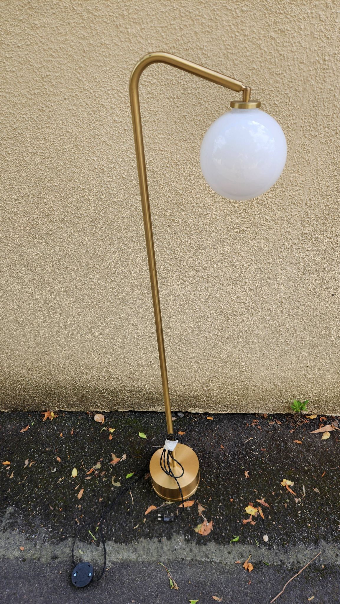 Lampadaire design doré Oscar Floor IOSSS