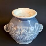 Art Nouveau flowerpot in Nimy slip, highlighted with a gold border