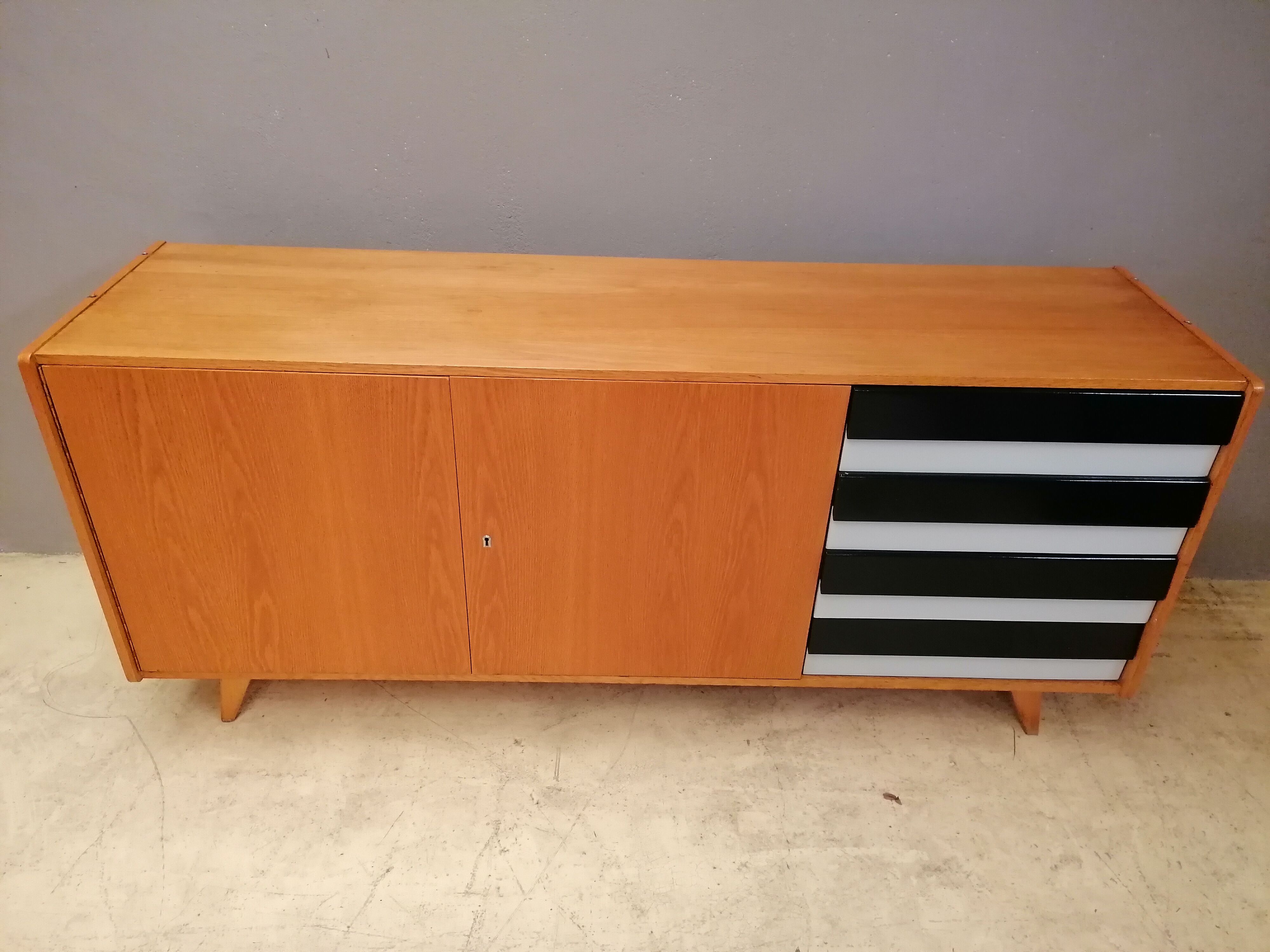 Sideboard Jiroutek U460, 1960