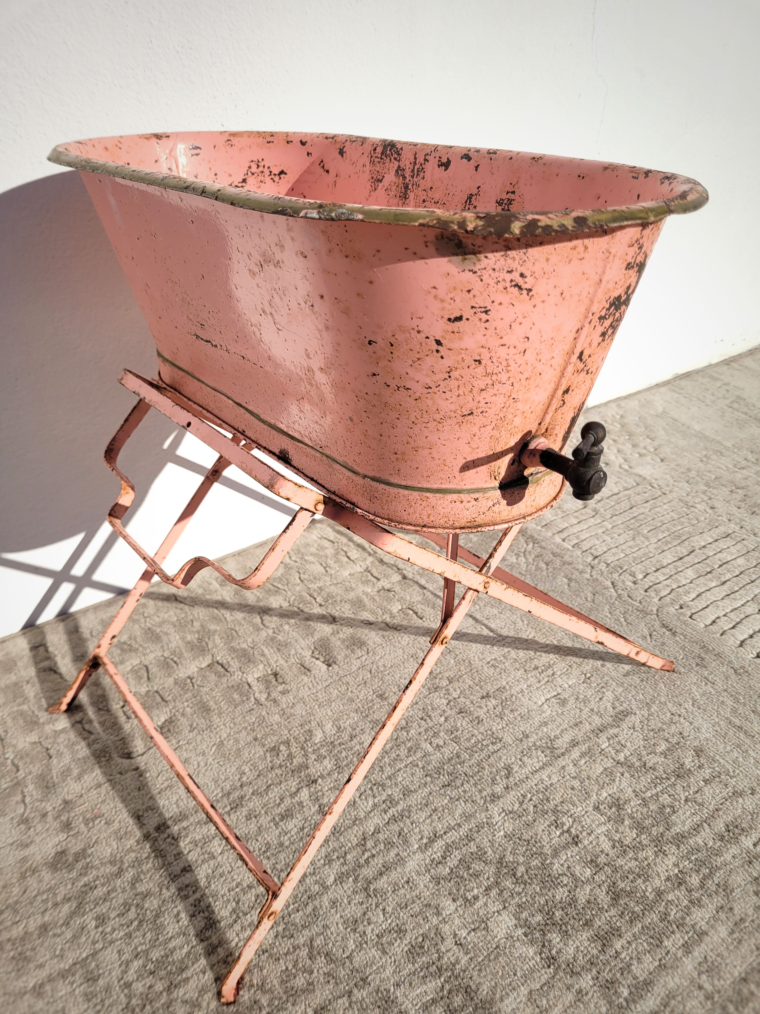 Planter bathtub 1930