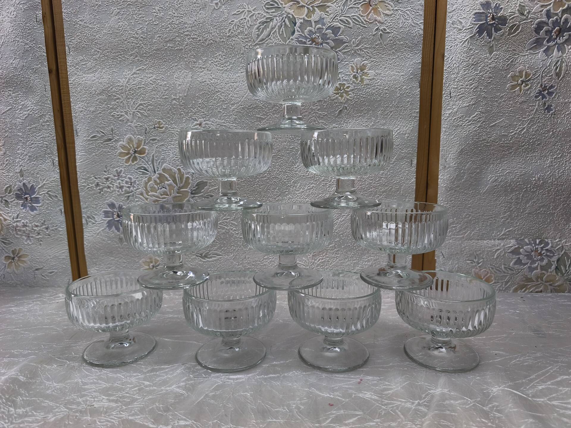 Lot de 10 coupes à dessert vintage en verre côtelé