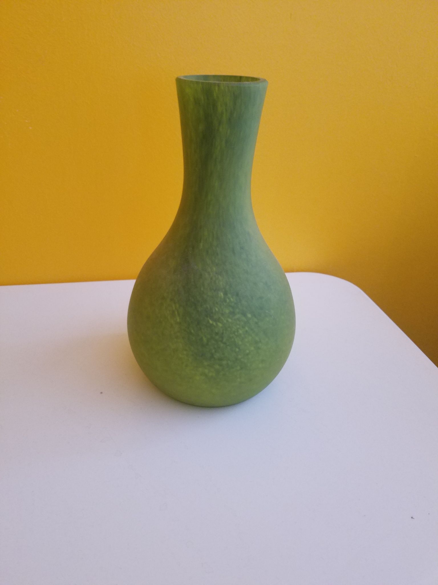 Glass vase