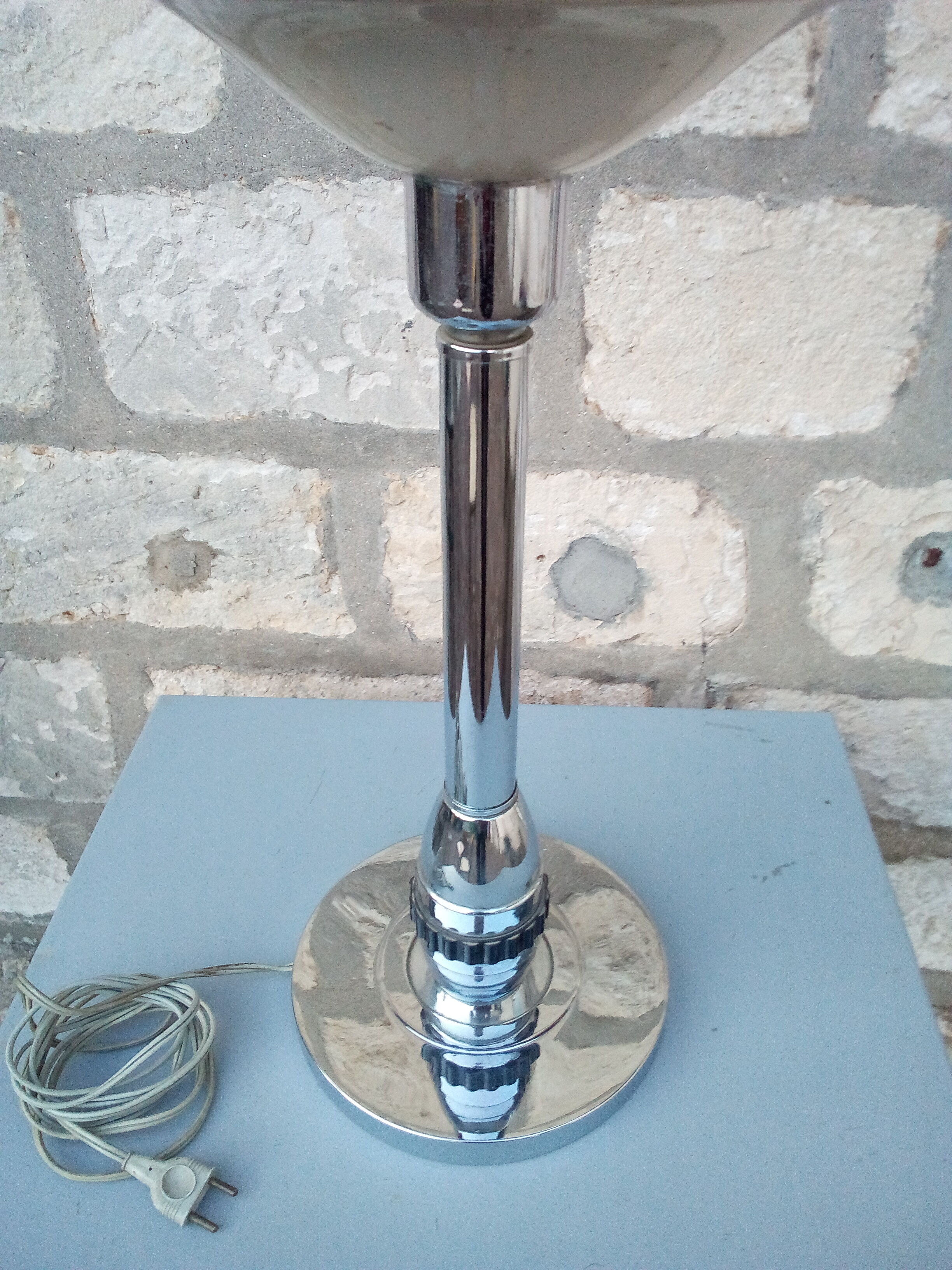 Jumo lamp by Varilux