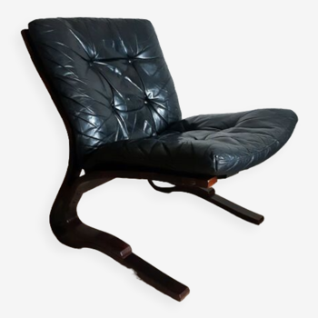 Chauffeuse scandinave cuir noir et palissandre par Elsa et Nordahl Solheim, années 70.