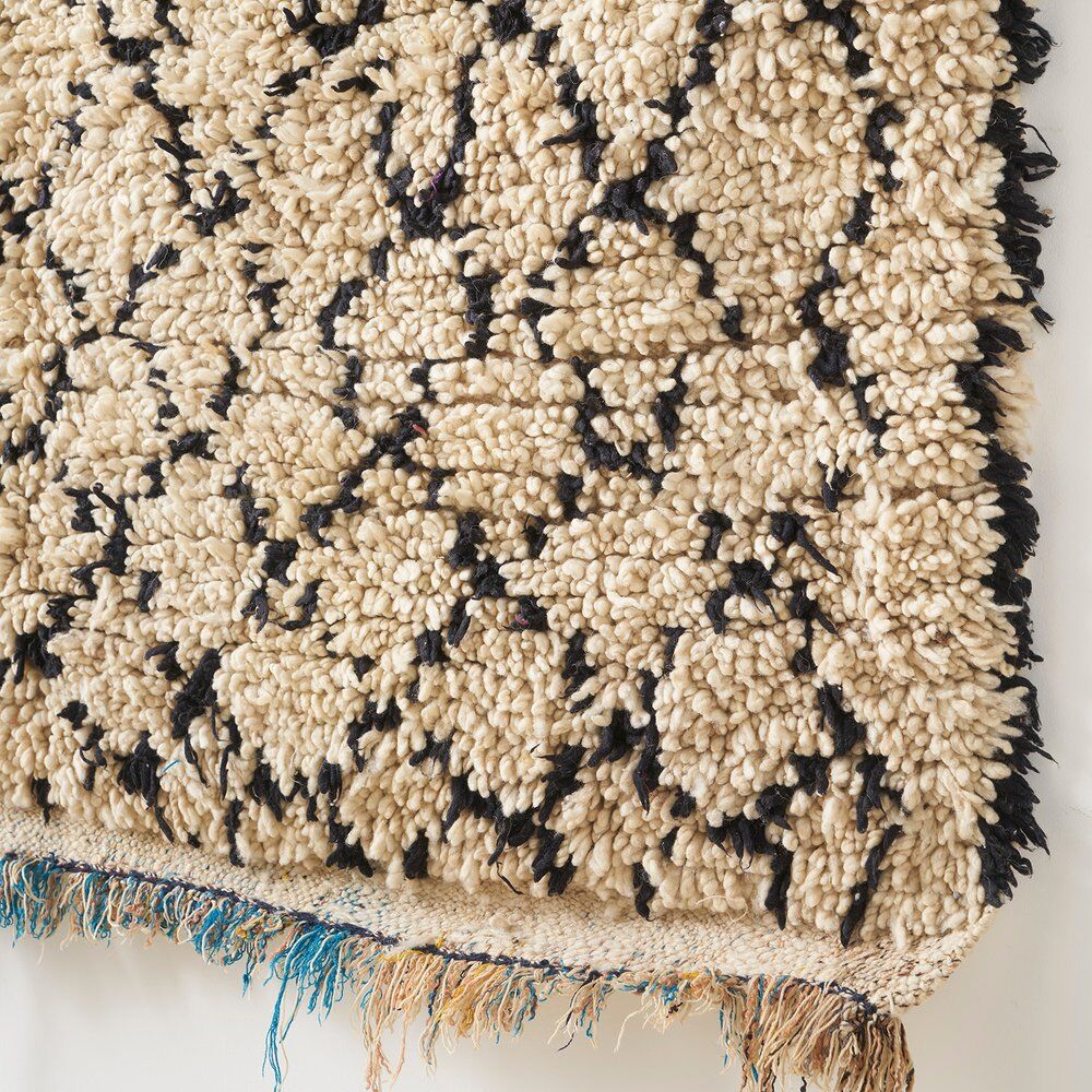 Carpet old azilal "January 15" 240 x 130 cm