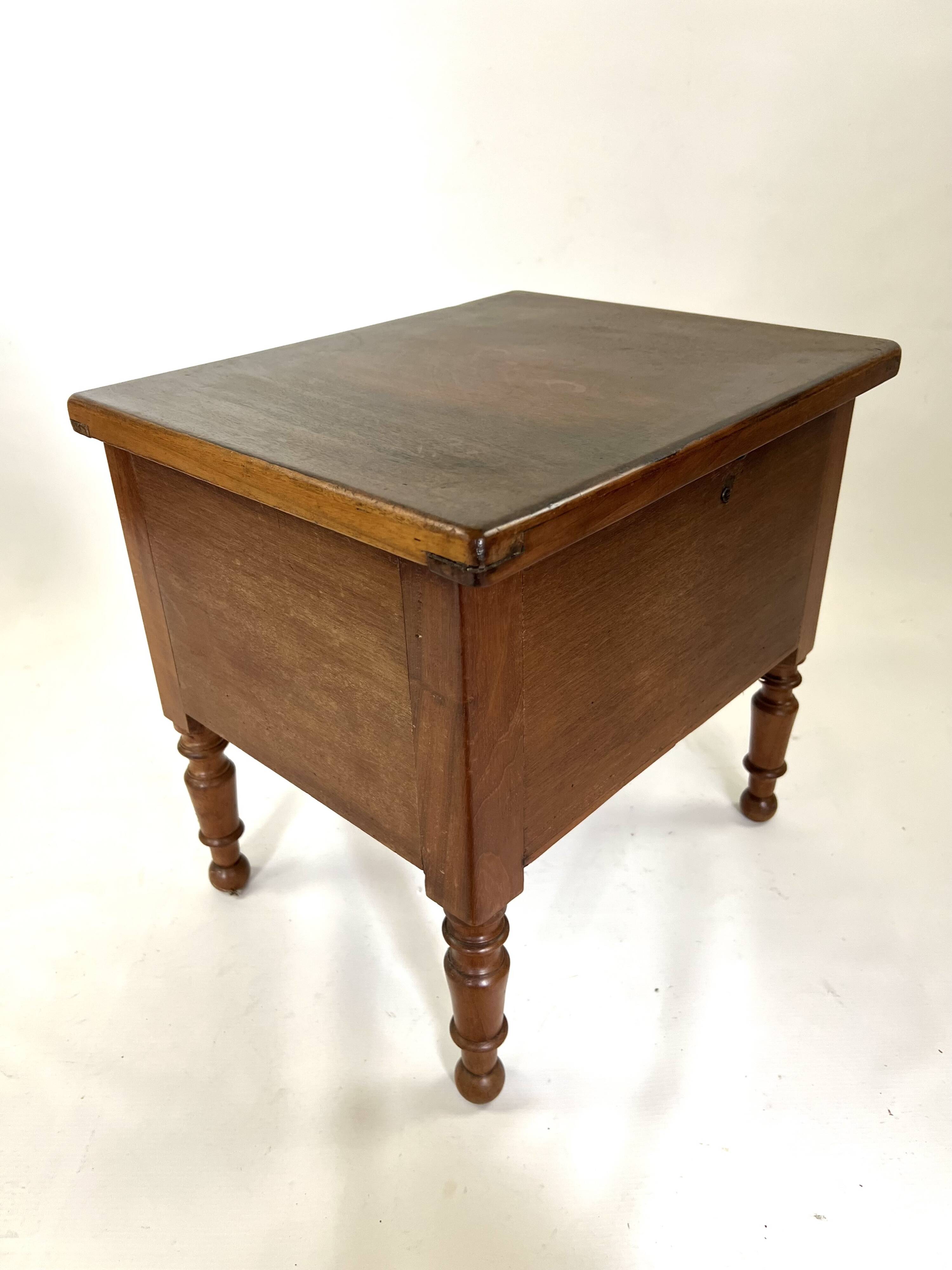 Wooden entrance chest stool