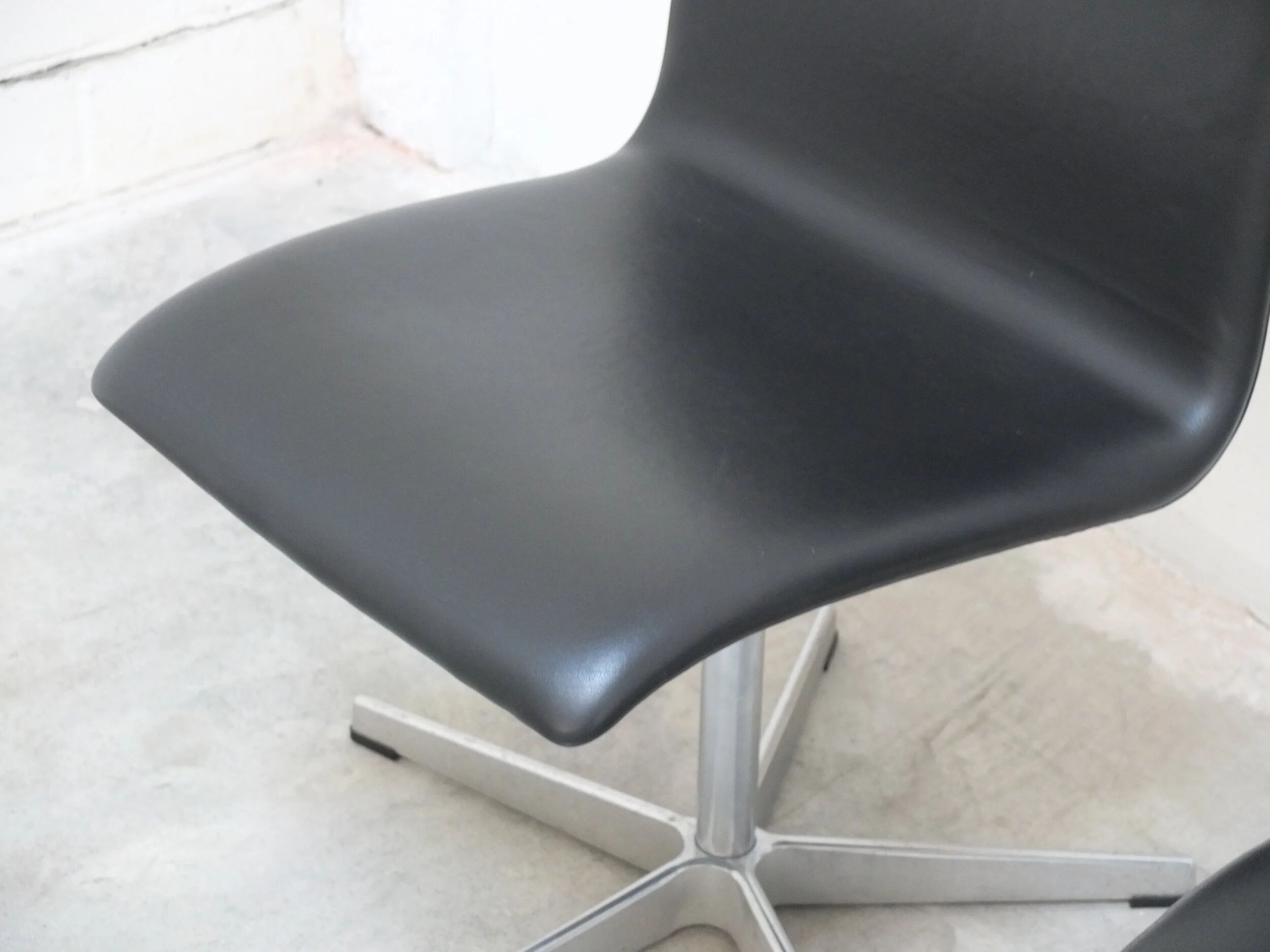 Set of 6 'Oxford' swivel chairs by Arne Jacobsen for Fritz Hansen, 1965