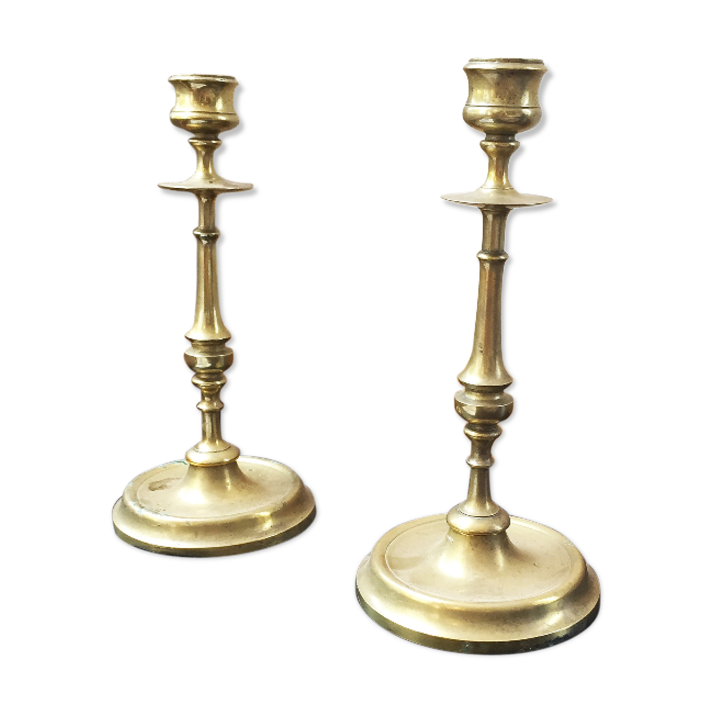 Paire de chandeliers en laiton