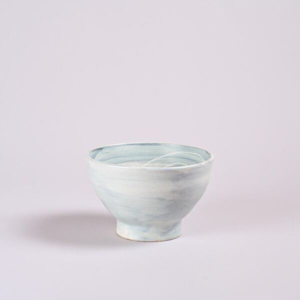 Coupe en céramique émaillée blanche par Marie Madeleine Jolly, France, vers 1960