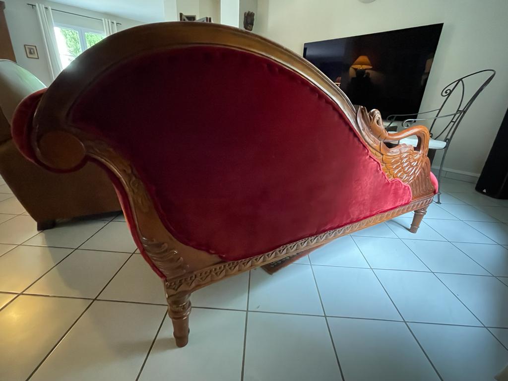 Red velvet daybed