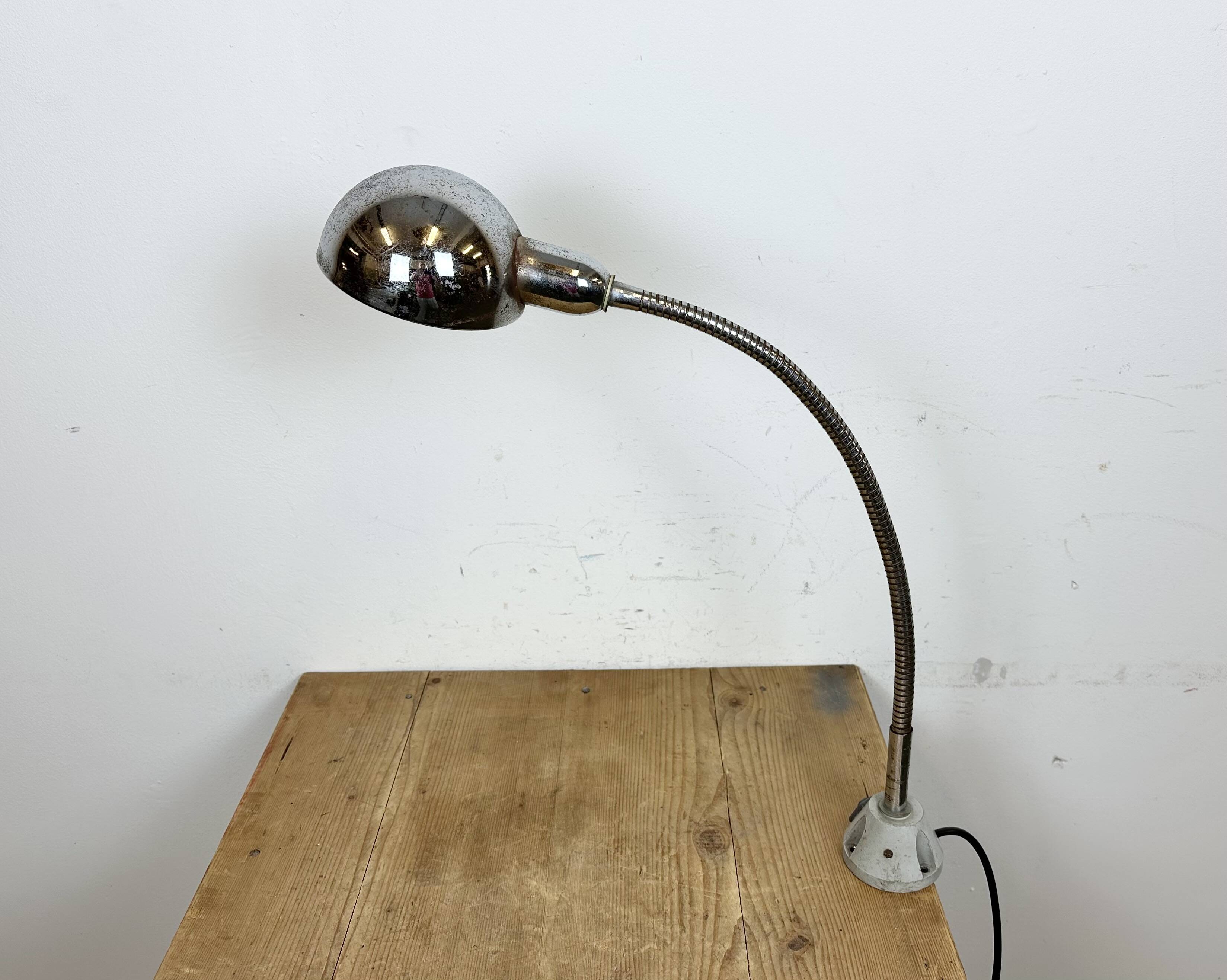 Vintage Chrome Italian Gooseneck Table Lamp, 1960s