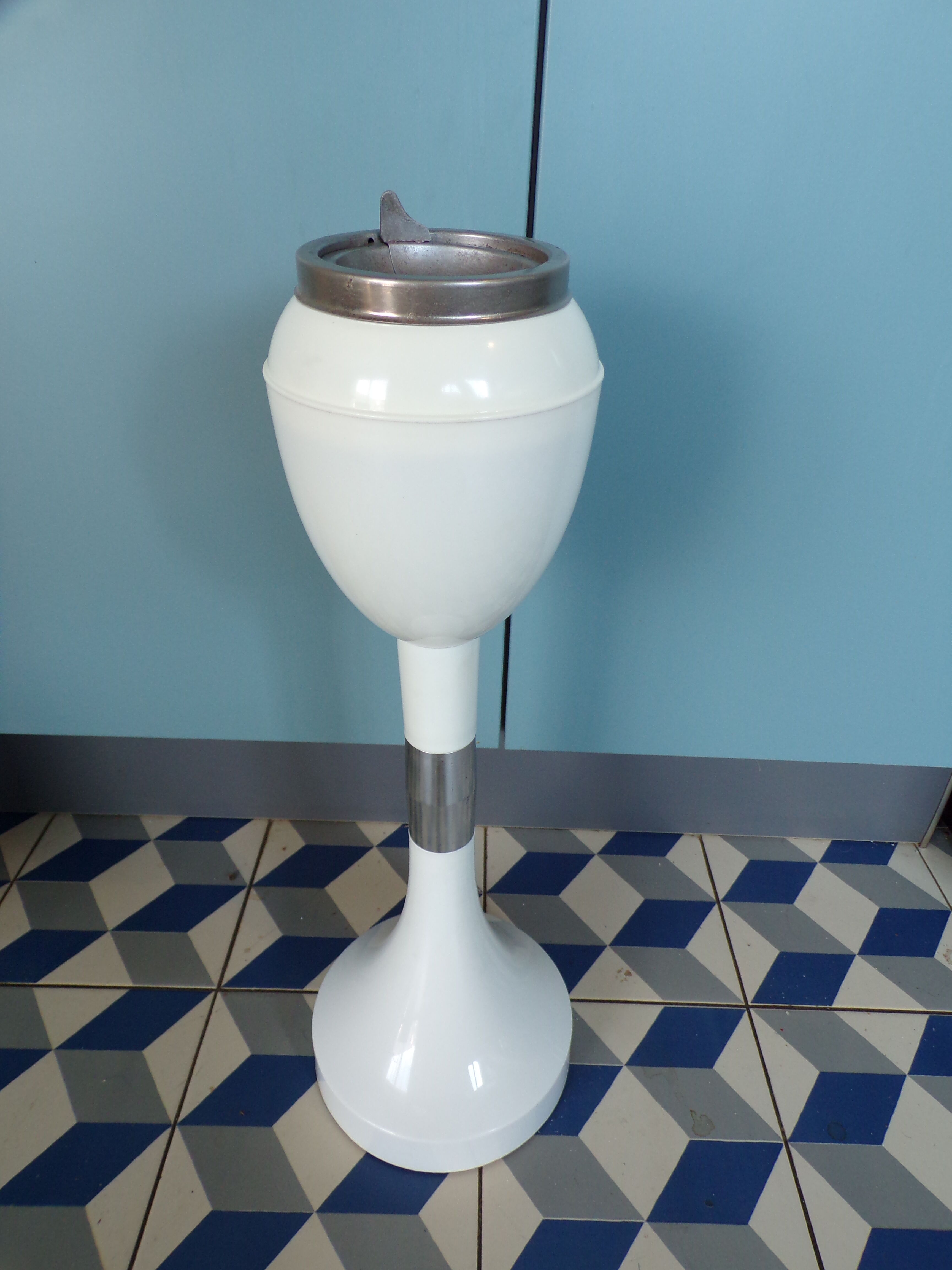 Ashtray on vintage 1970 stand