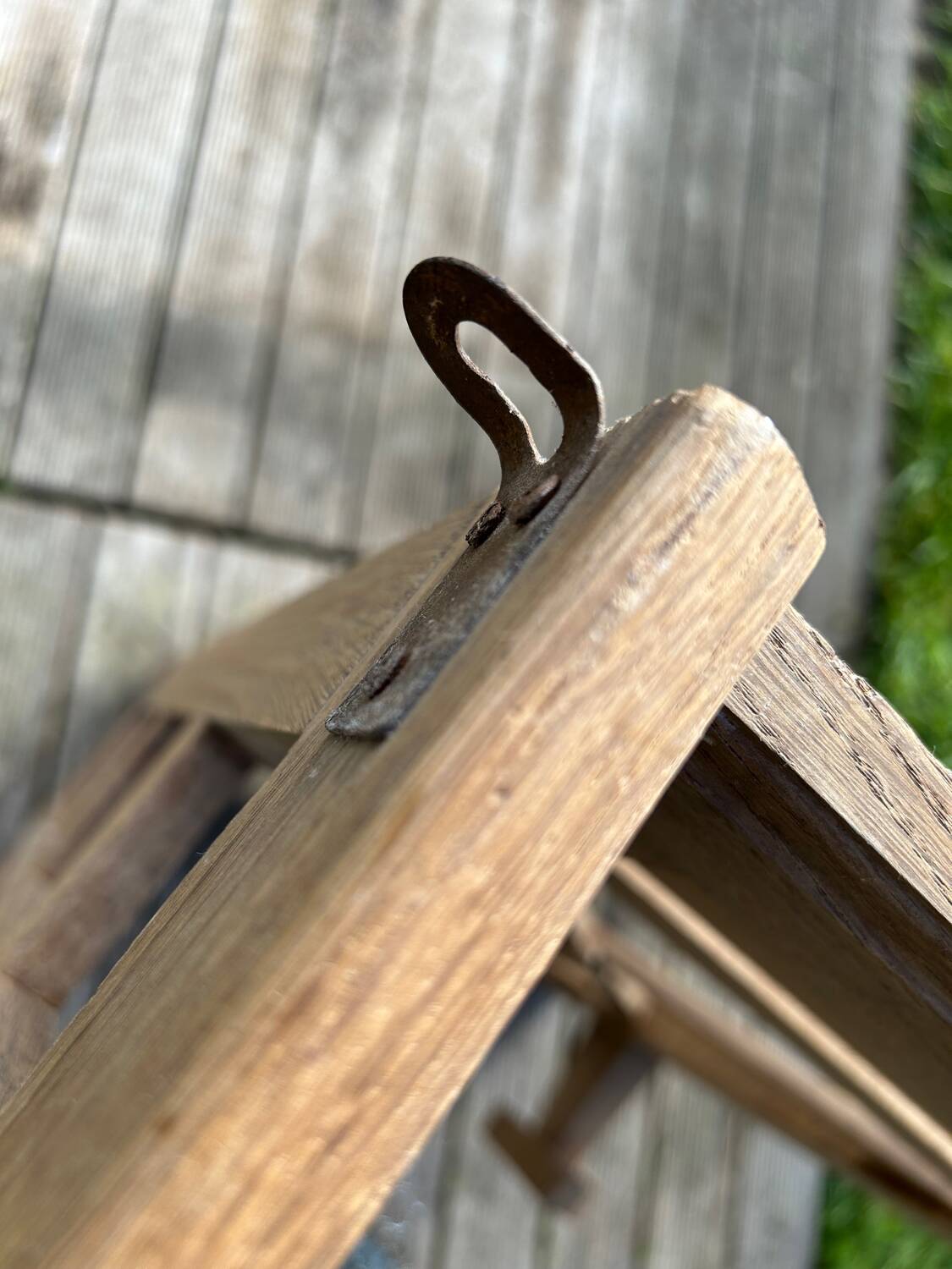 Art Deco wall-mounted coat rack in grey oak