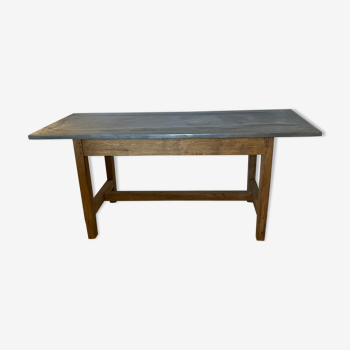 Zinc plated table