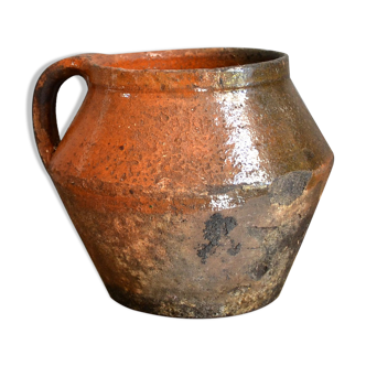 Ancient terracotta pot from the Southwest