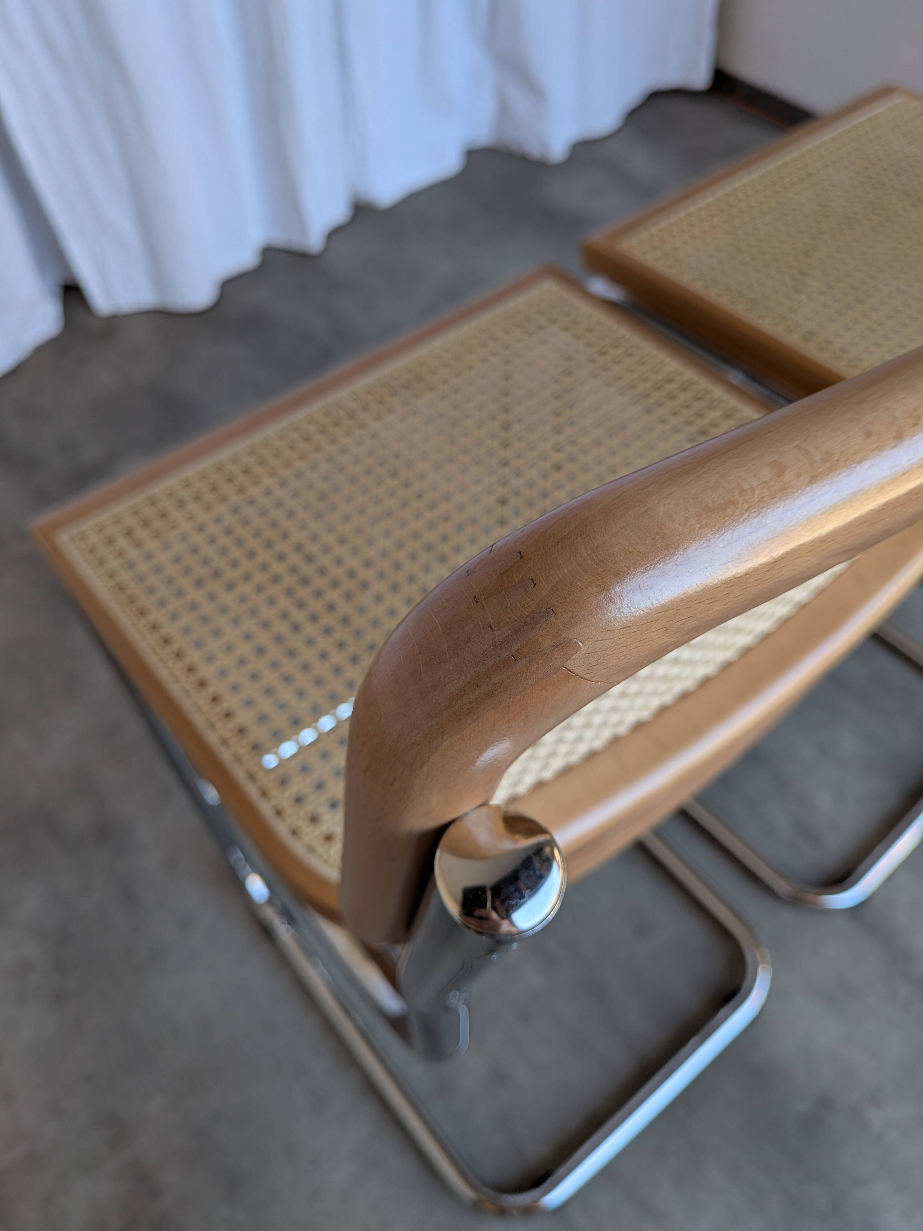 Ensemble de 2 chaises haute Bar Cesca / Design Marcel Breuer / Noyer clair, osier