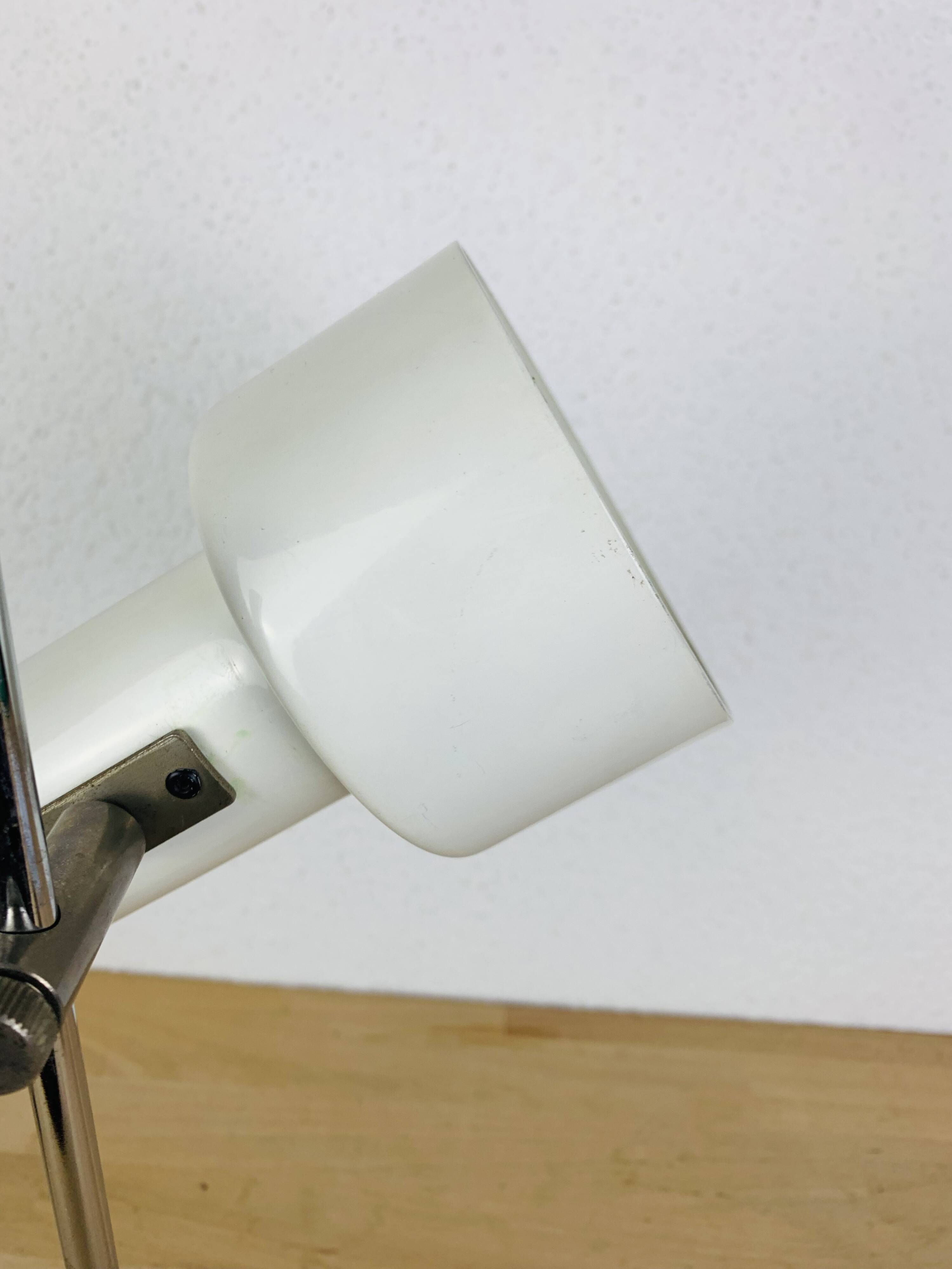 Vintage 60s white spotlight desk lamp