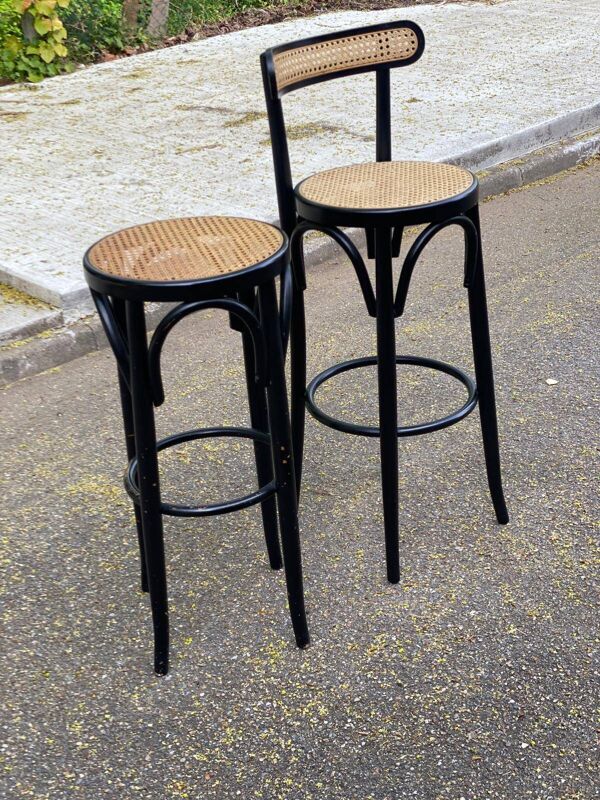 Tabouret de bar bistrot haut en bois courbé noir canné