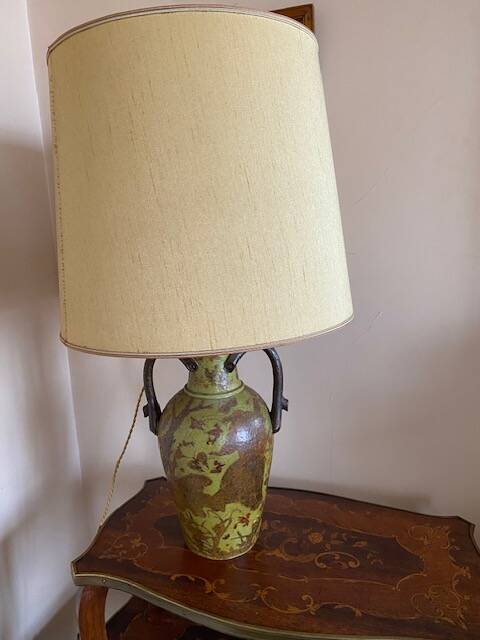 Cracked ceramic lamp