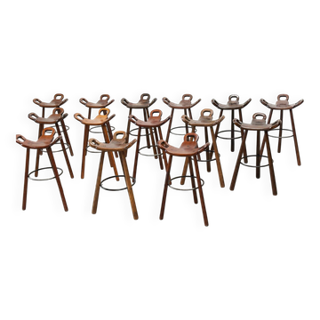 Grand ensemble de tabourets de bar espagnols, vendus à l'unité