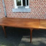 Table Kofod Larsen