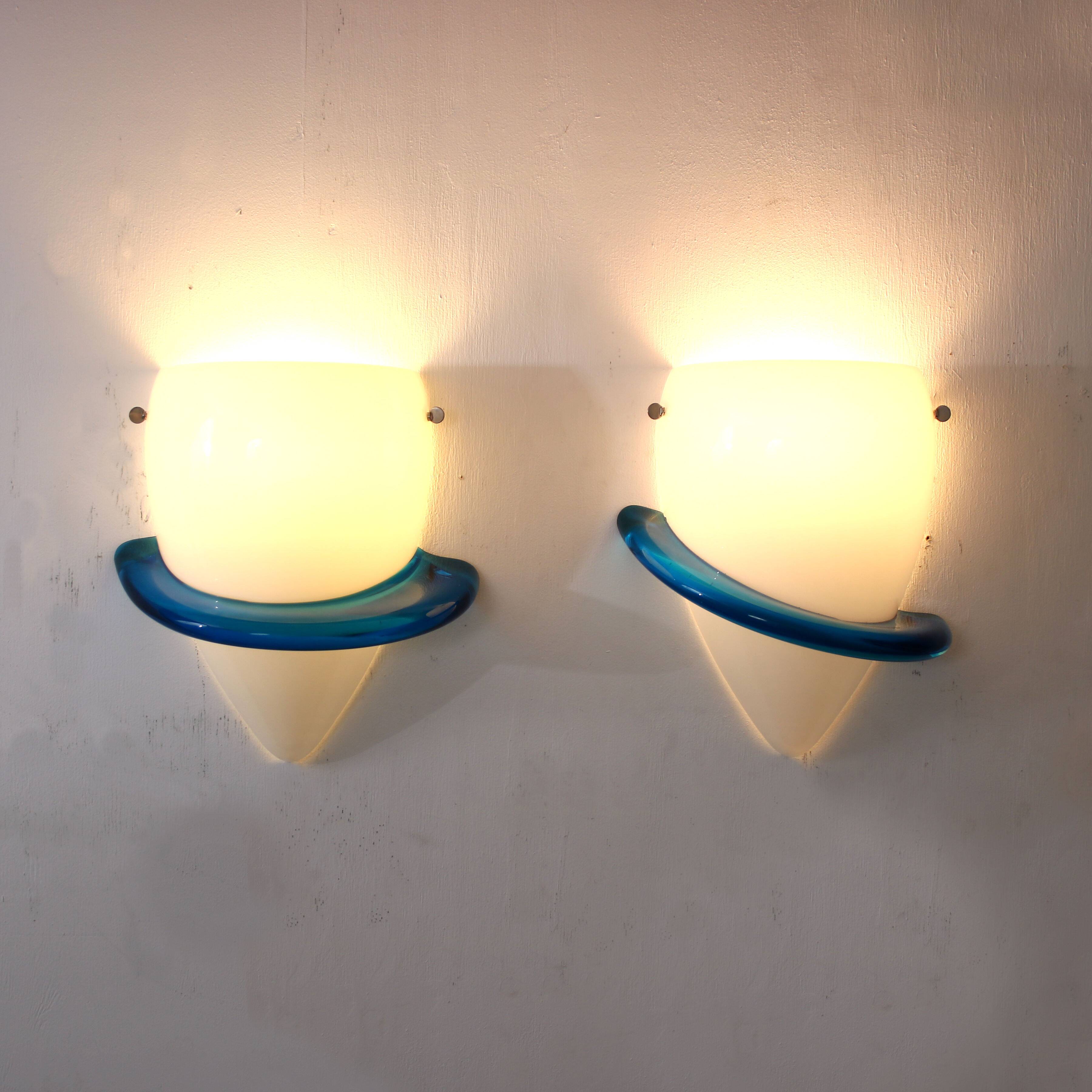 1990s Pair of “Blue Swan” wall lamps by Tinu Aufiero for Venini, Italy