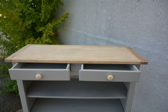 Parisian buffet without door, library, counter