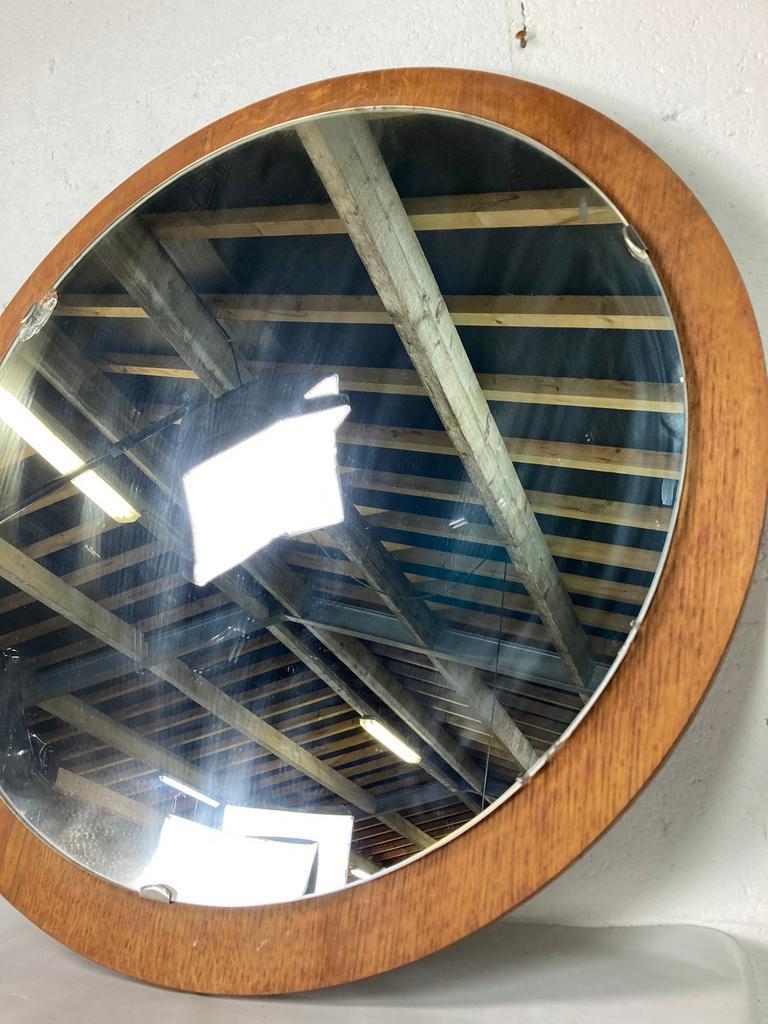 Miroir rond en bois vintage