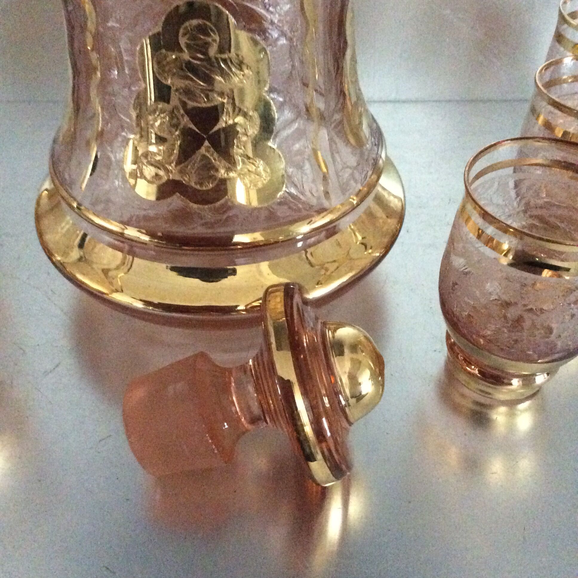 Vintage liquor service