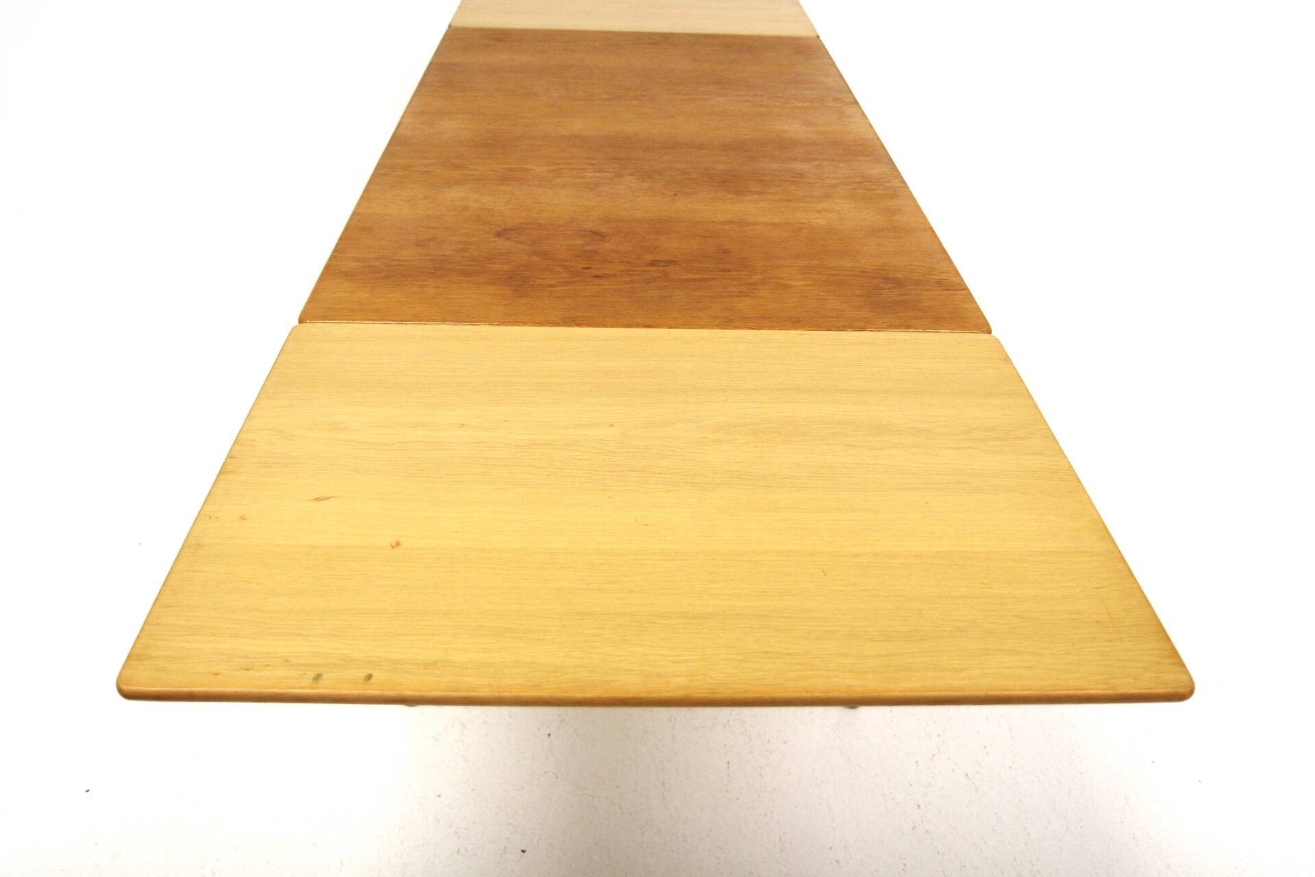 Table de salle à manger en chêne "Bjärni", Nils Jonsson, Troeds, Suède, 1960