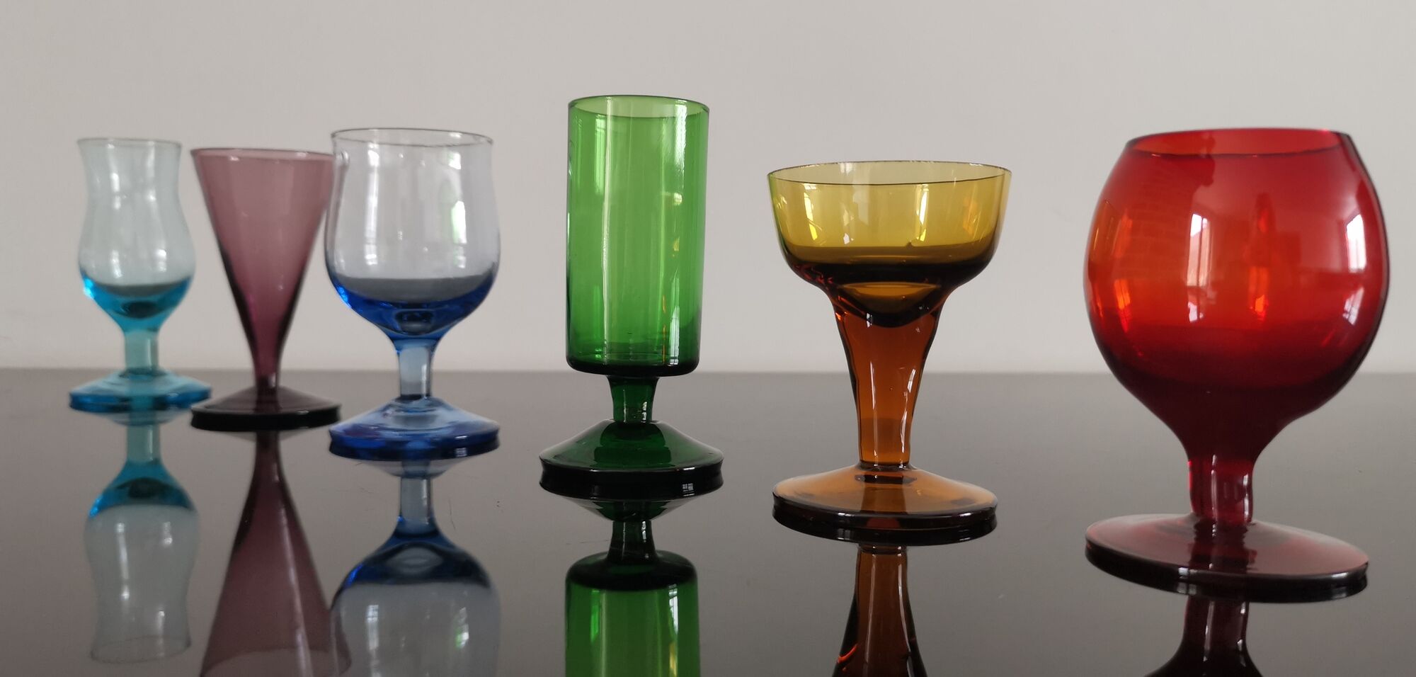 Set of 6 old liquor glasses on mismatched feet