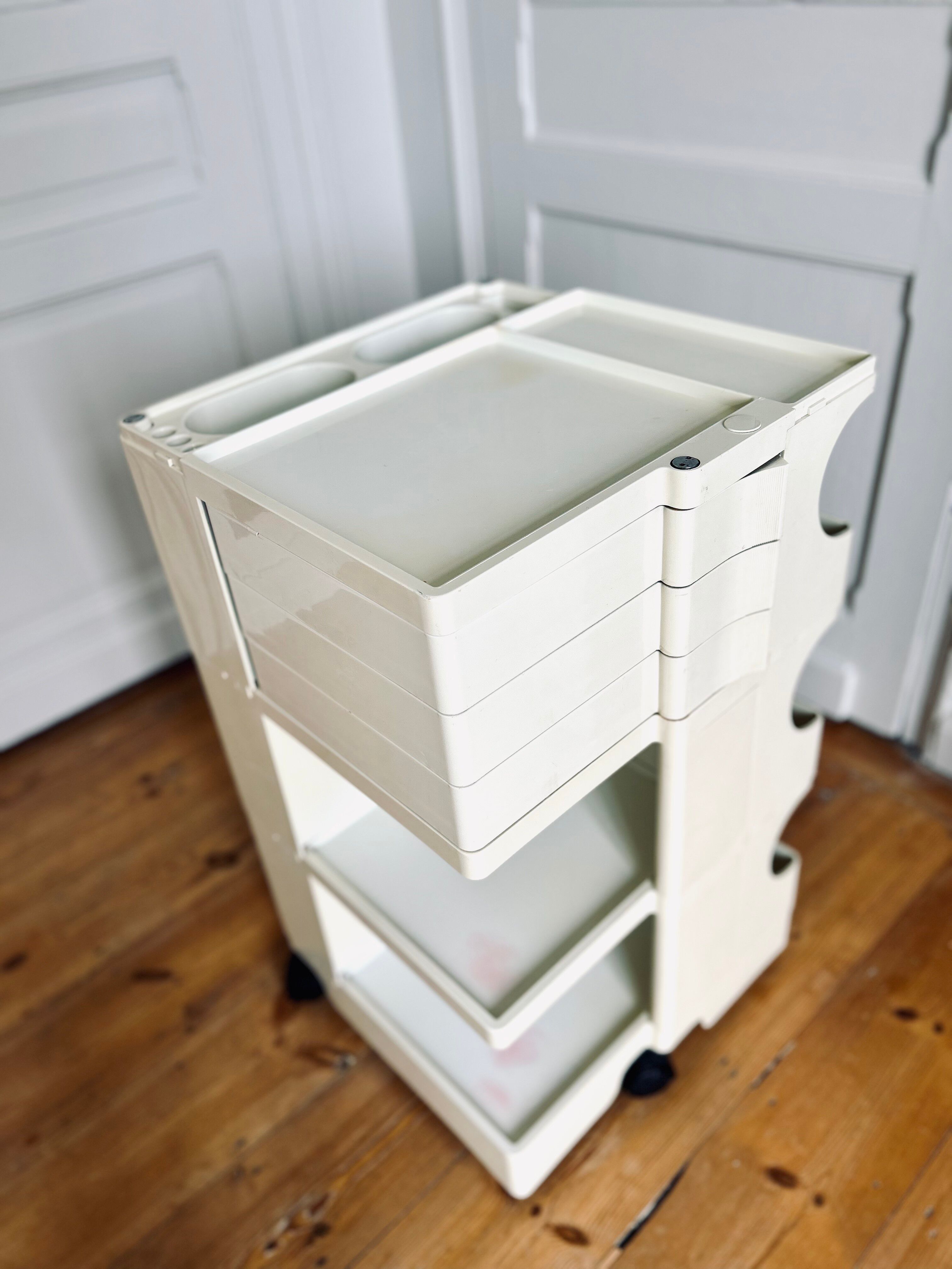 Joe Colombo storage furniture