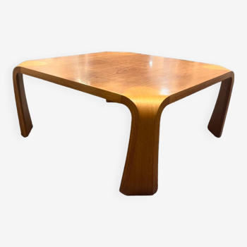 Zataku coffee table