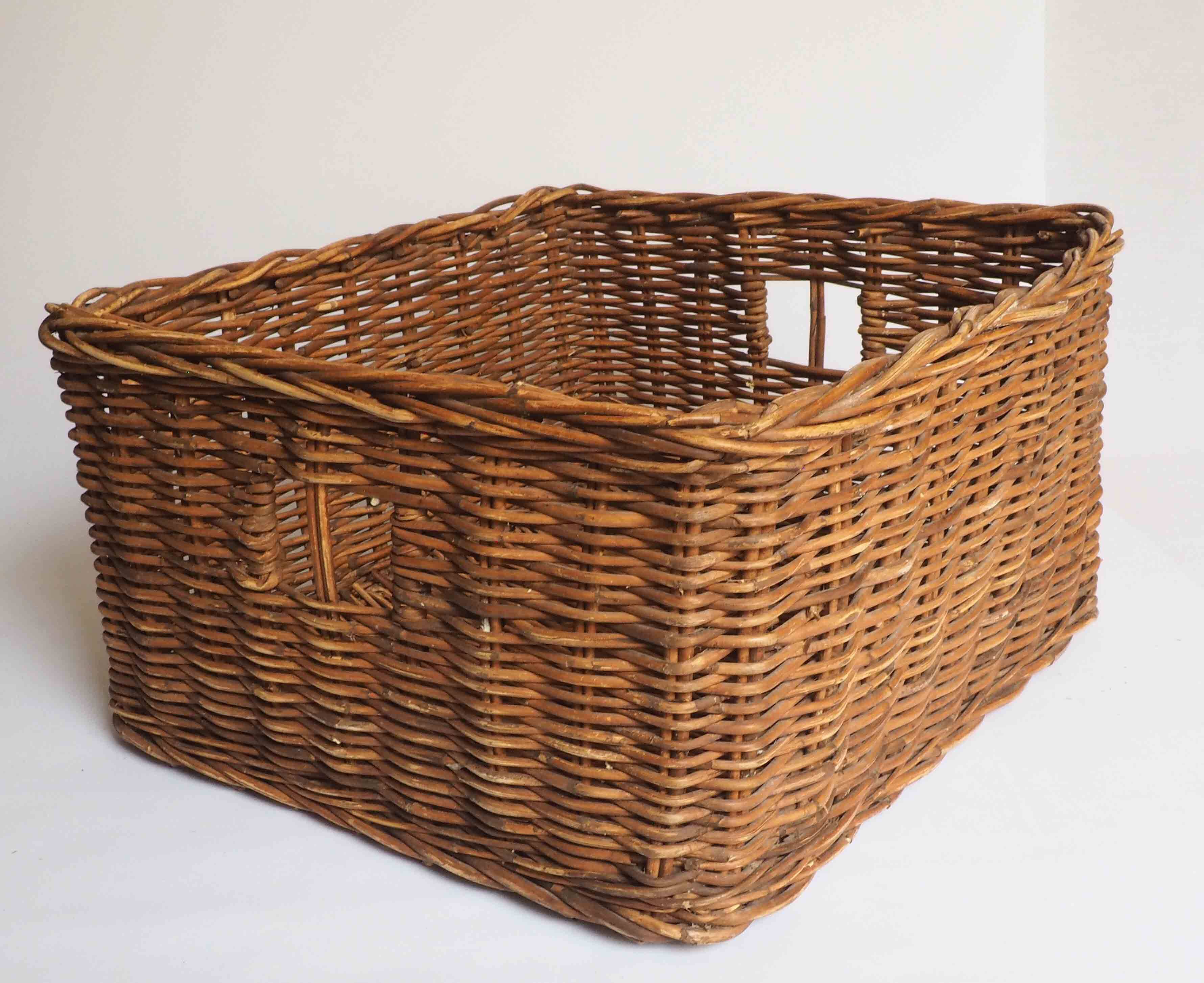 Rattan locker type basket