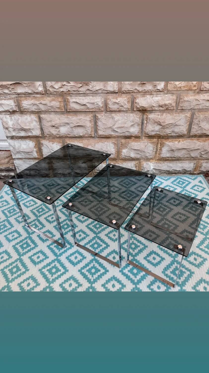 3 nesting coffee tables, smoked glass, chrome base