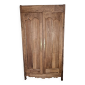 Garde-robe rustique française sculptée à la main