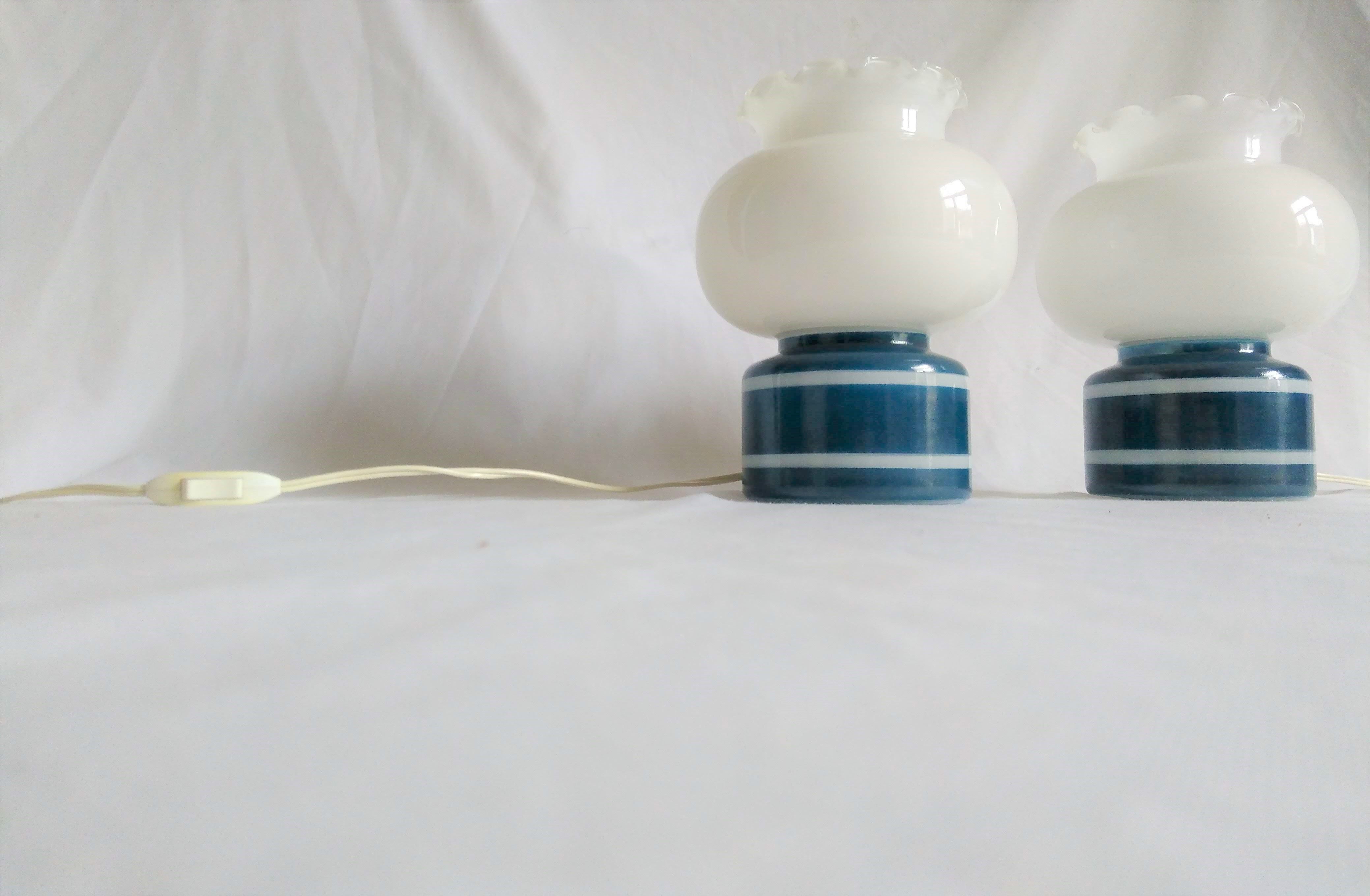Pair of duck blue and white opaline lamps