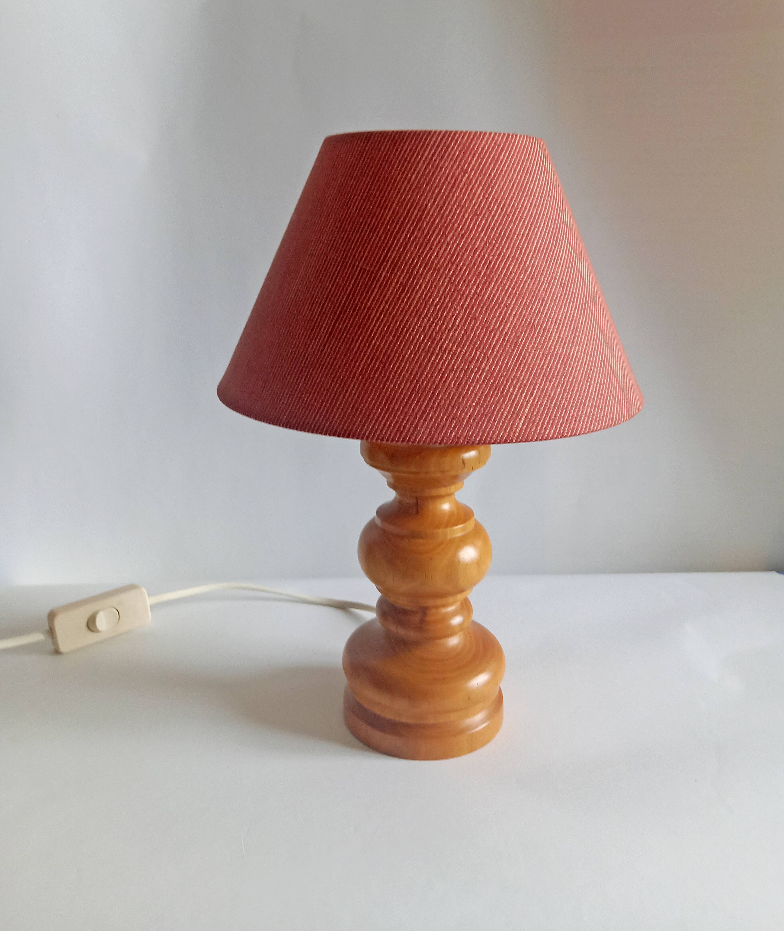 Old vintage lamp in turned wood 60s/70s fabric lampshade