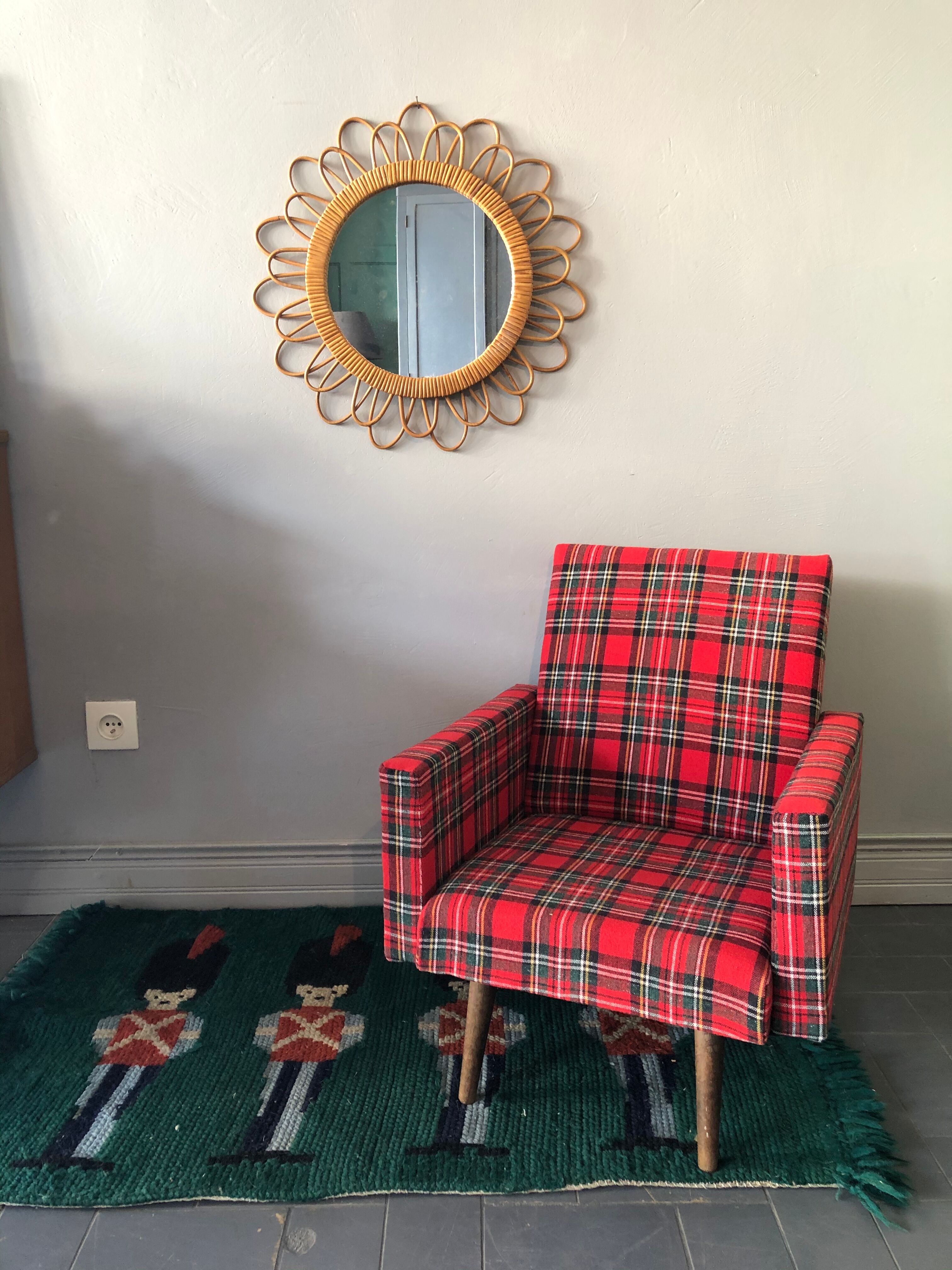 Vintage wool rug for children