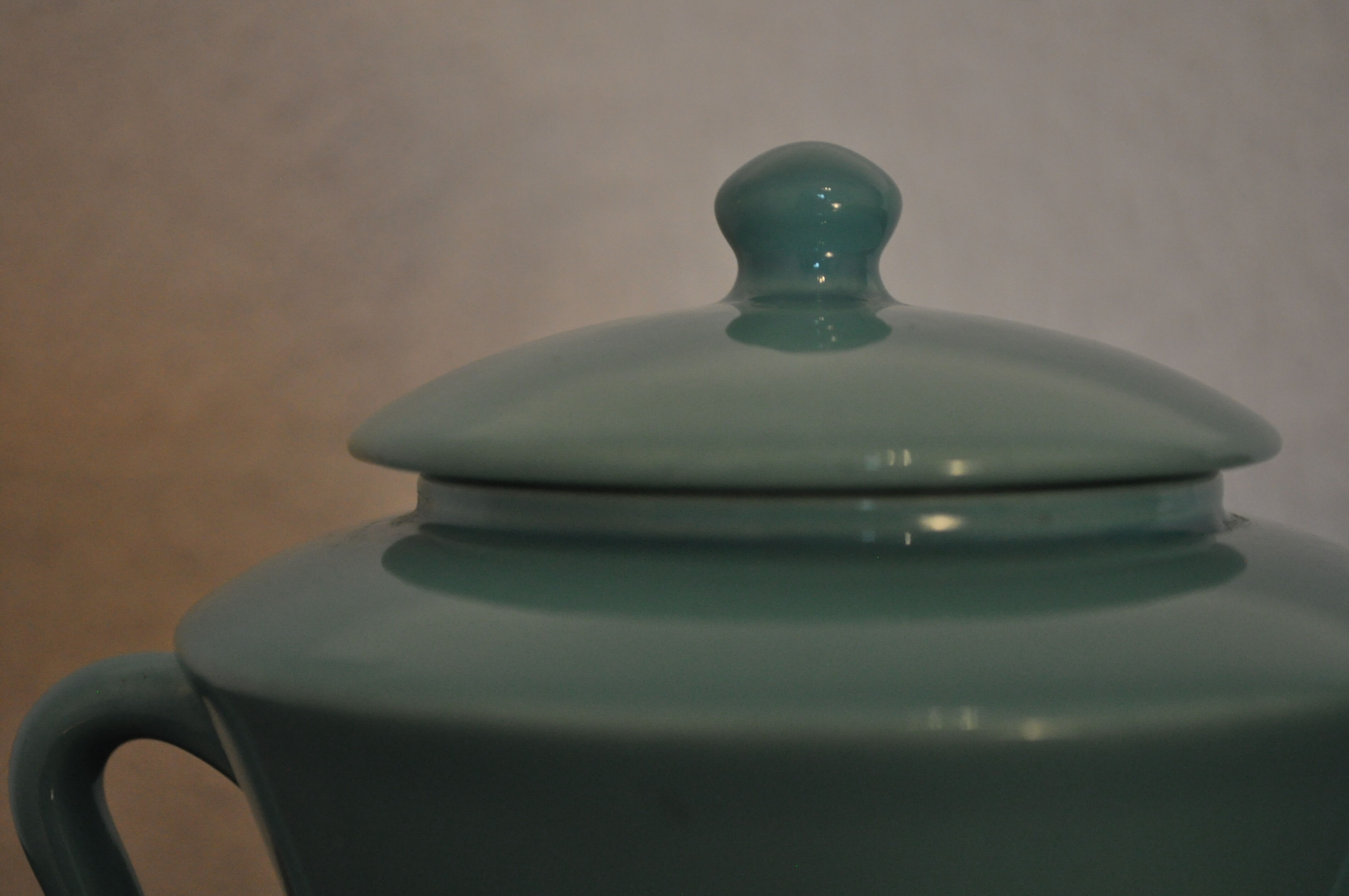 Pot avec couvercle