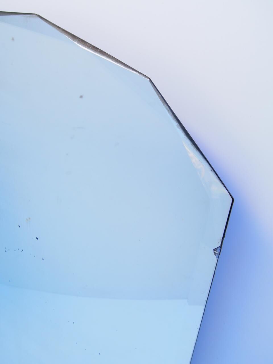 Beveled mirror